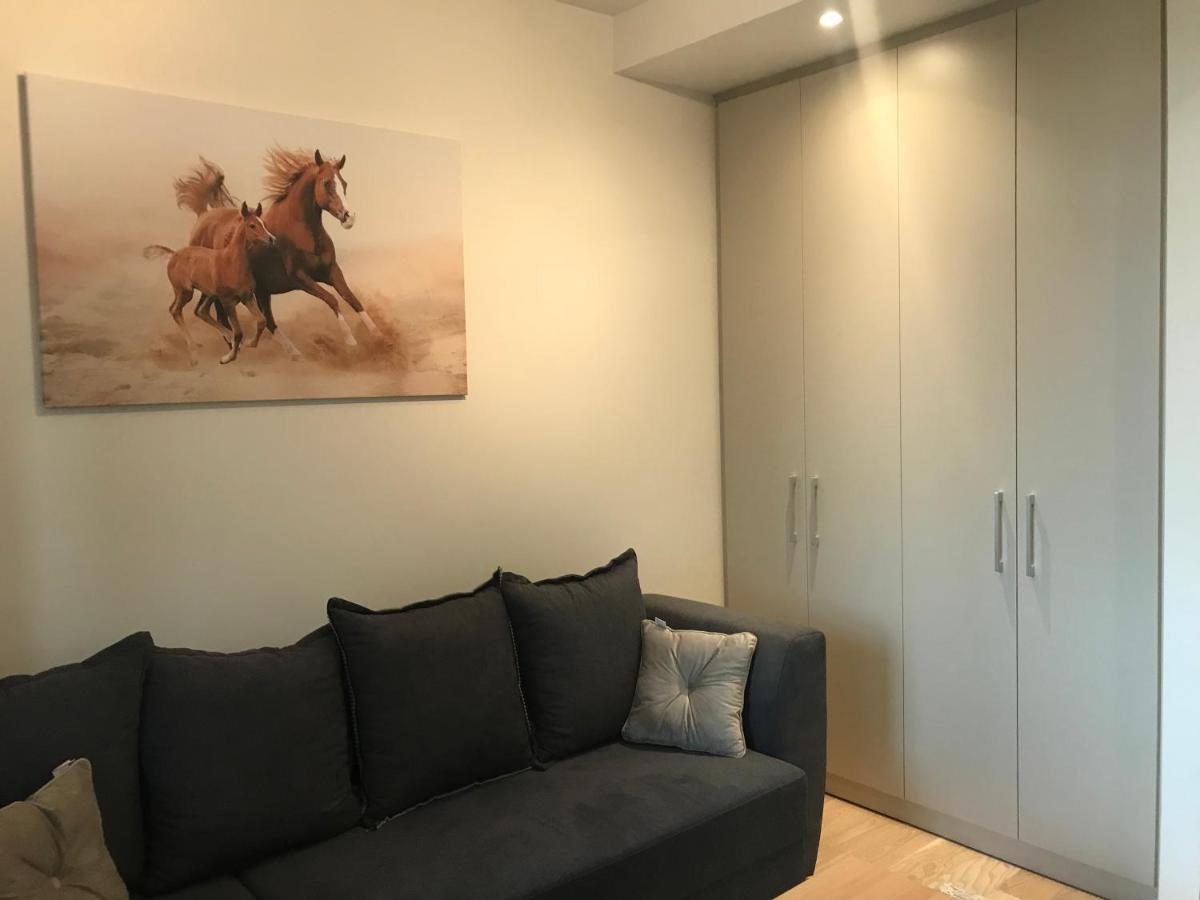 The Gates 705 Apartment Belgrade Exterior photo